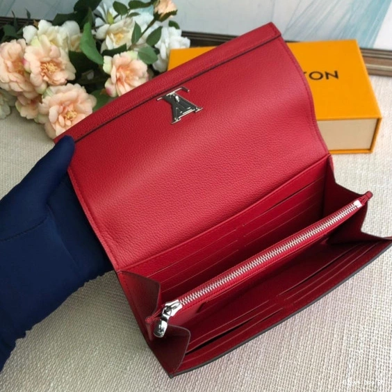 First bags ru LOUIS VUITTON WALLET LOCKME 0723